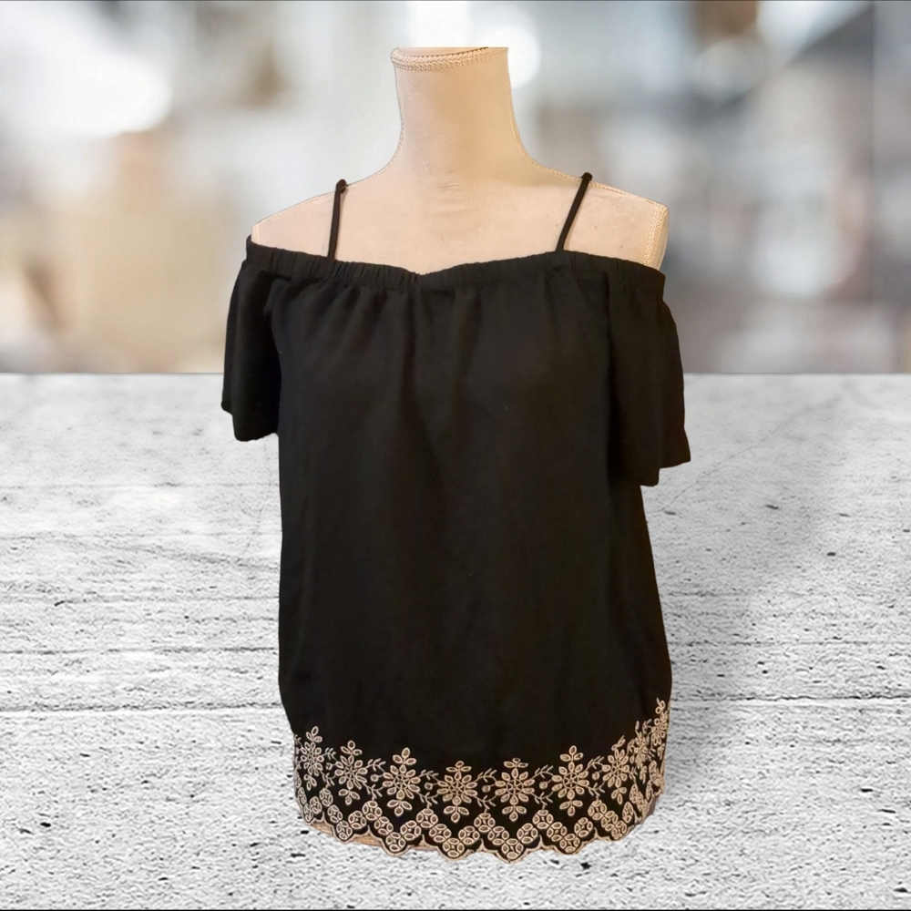 Old Navy off the shoulder top size XS